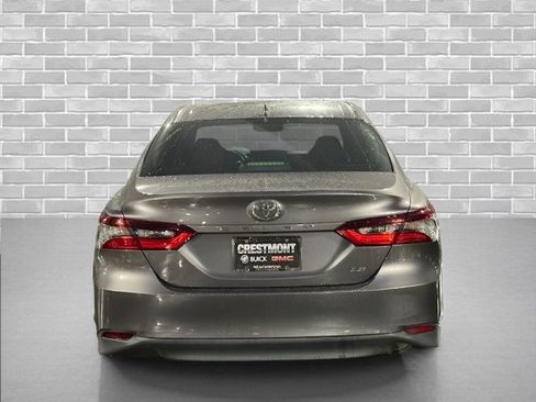 Used 2022 Toyota Camry LE image 6