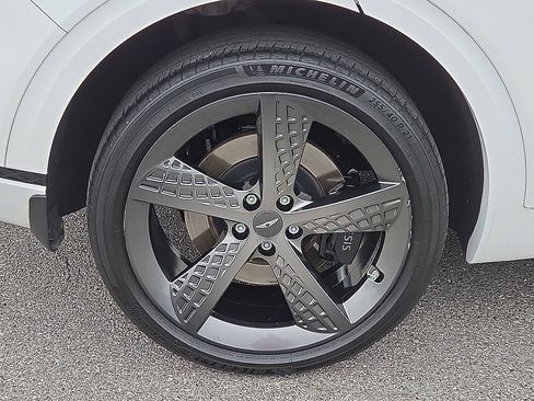 Used 2023 Genesis GV70 3.5T Sport w/ Sport Prestige Package image 7