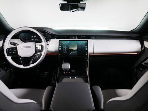 New 2026 Land Rover Range Rover Sport Dynamic SE AWD/4WD image 4