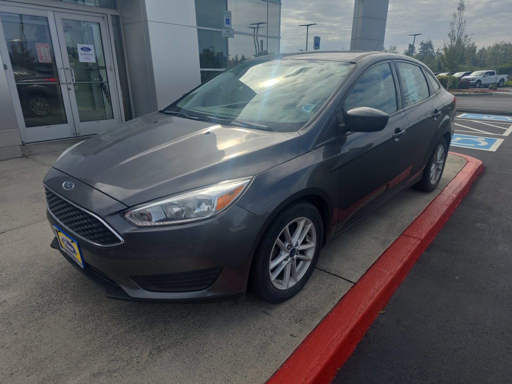 Used 2018 Ford Focus SE FWD image 8