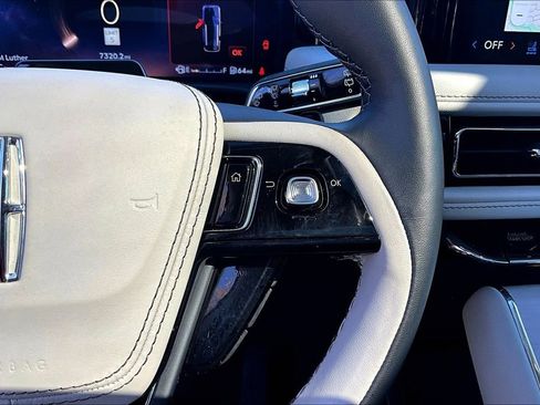 Used 2025 Lincoln Aviator Reserve w/ Jet Appearance Package image 19