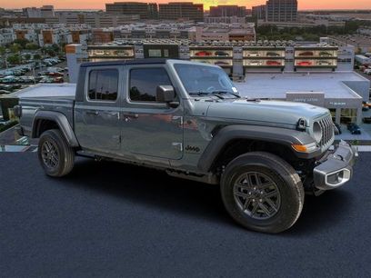 New 2026 Jeep Gladiator Sport
