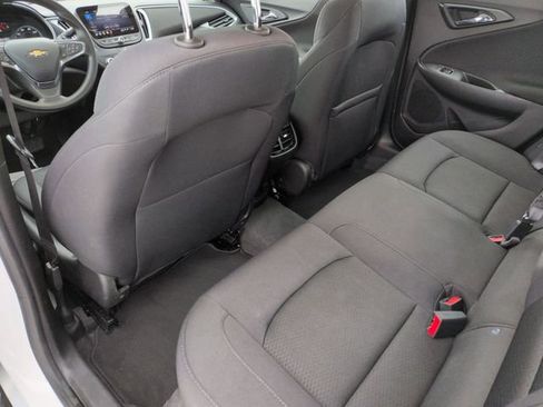 Used 2024 Chevrolet Malibu LT image 25