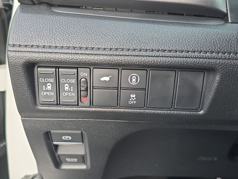 Used 2024 Honda Odyssey EX-L image 25