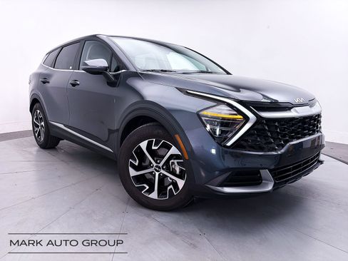 Used 2024 Kia Sportage EX FWD image 1