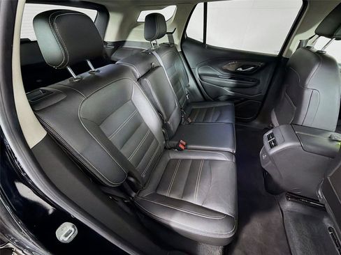 Used 2022 GMC Terrain Denali image 28