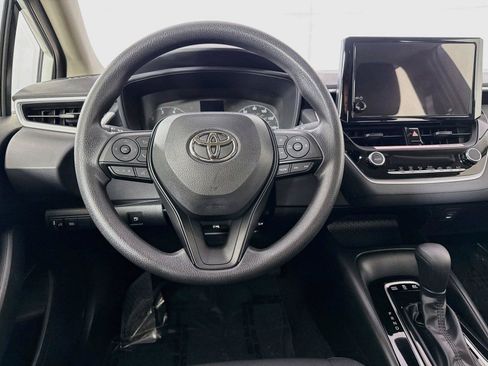 Used 2024 Toyota Corolla LE FWD image 28