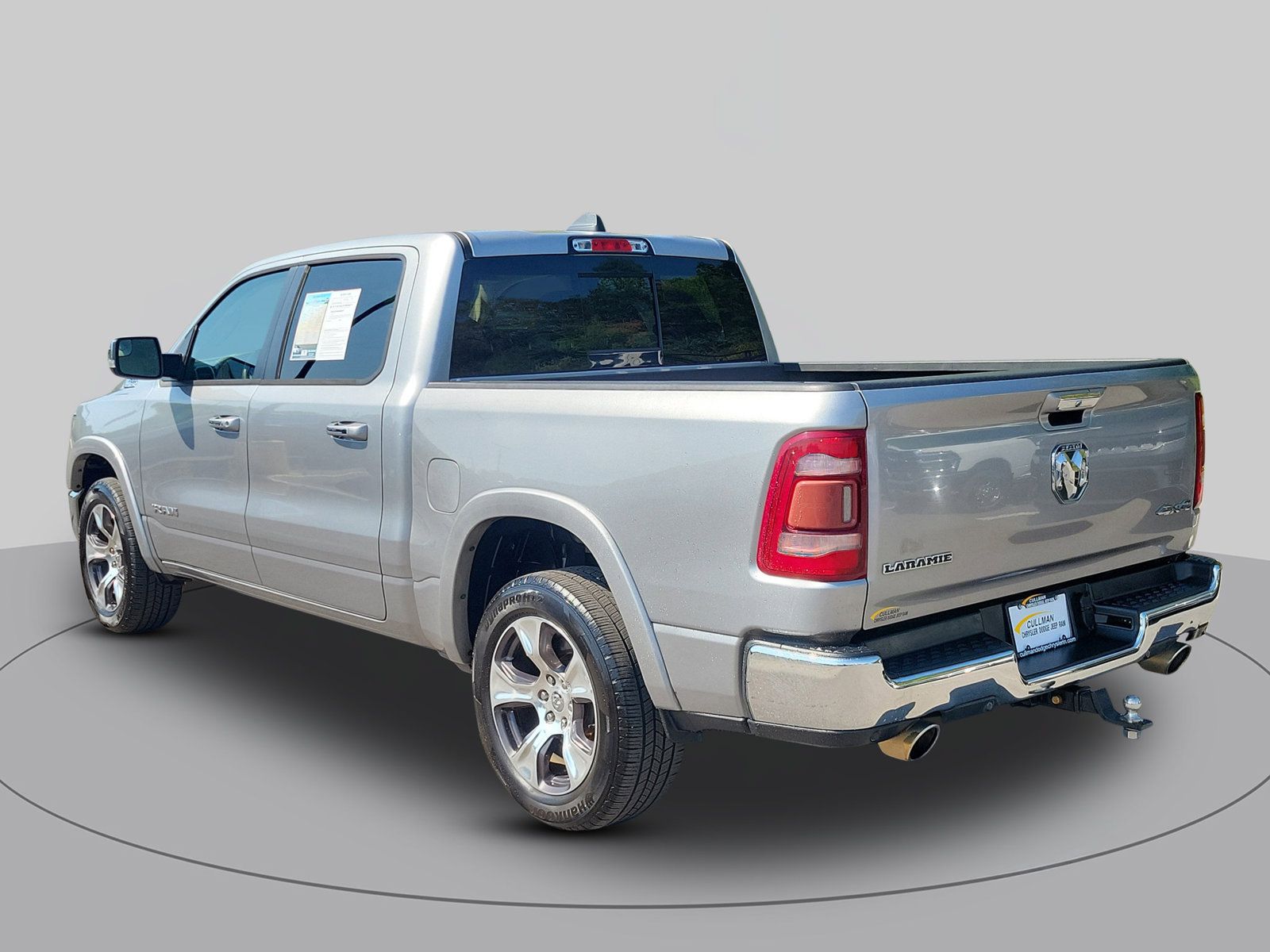 Used 2019 RAM 1500 Laramie AWD/4WD image 5