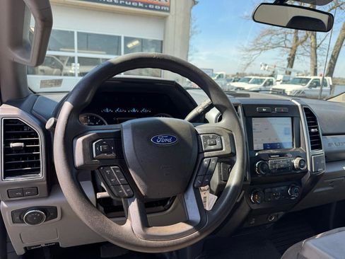 Used 2022 Ford F450 XLT w/ XLT Value Package image 6