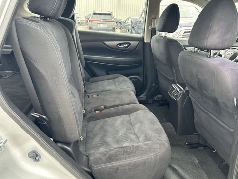 Used 2016 Nissan Rogue S image 21