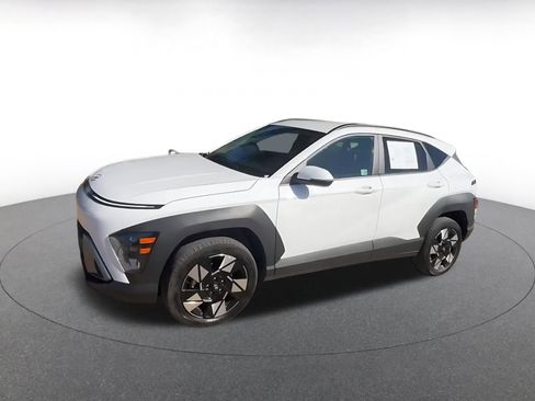 Used 2025 Hyundai Kona SEL image 8