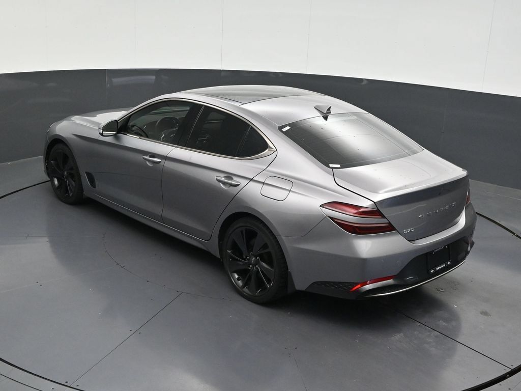 Used 2023 Genesis G70 2.0T w/ Sport Prestige Package RWD image 17