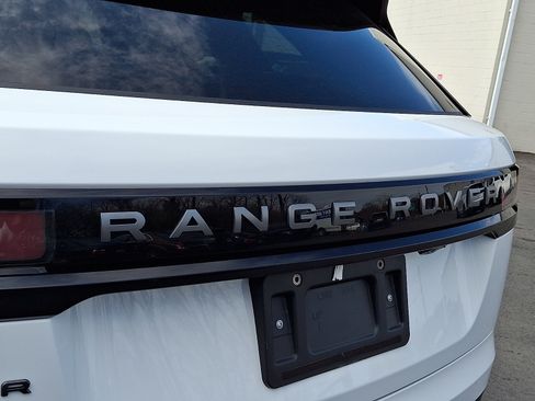 Used 2026 Land Rover Range Rover Velar S AWD/4WD image 29