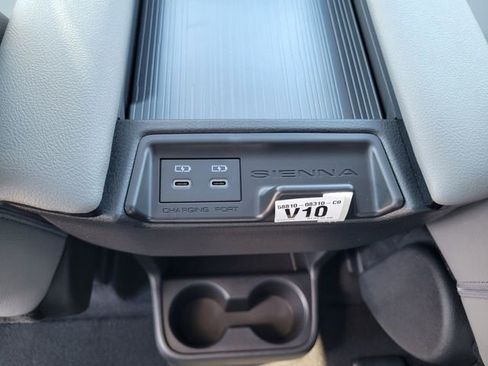 New 2026 Toyota Sienna XLE AWD/4WD image 33