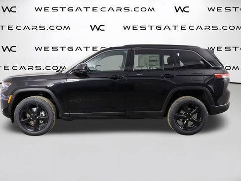 New 2026 Jeep Grand Cherokee Limited w/ Limited Altitude Package AWD/4WD image 5