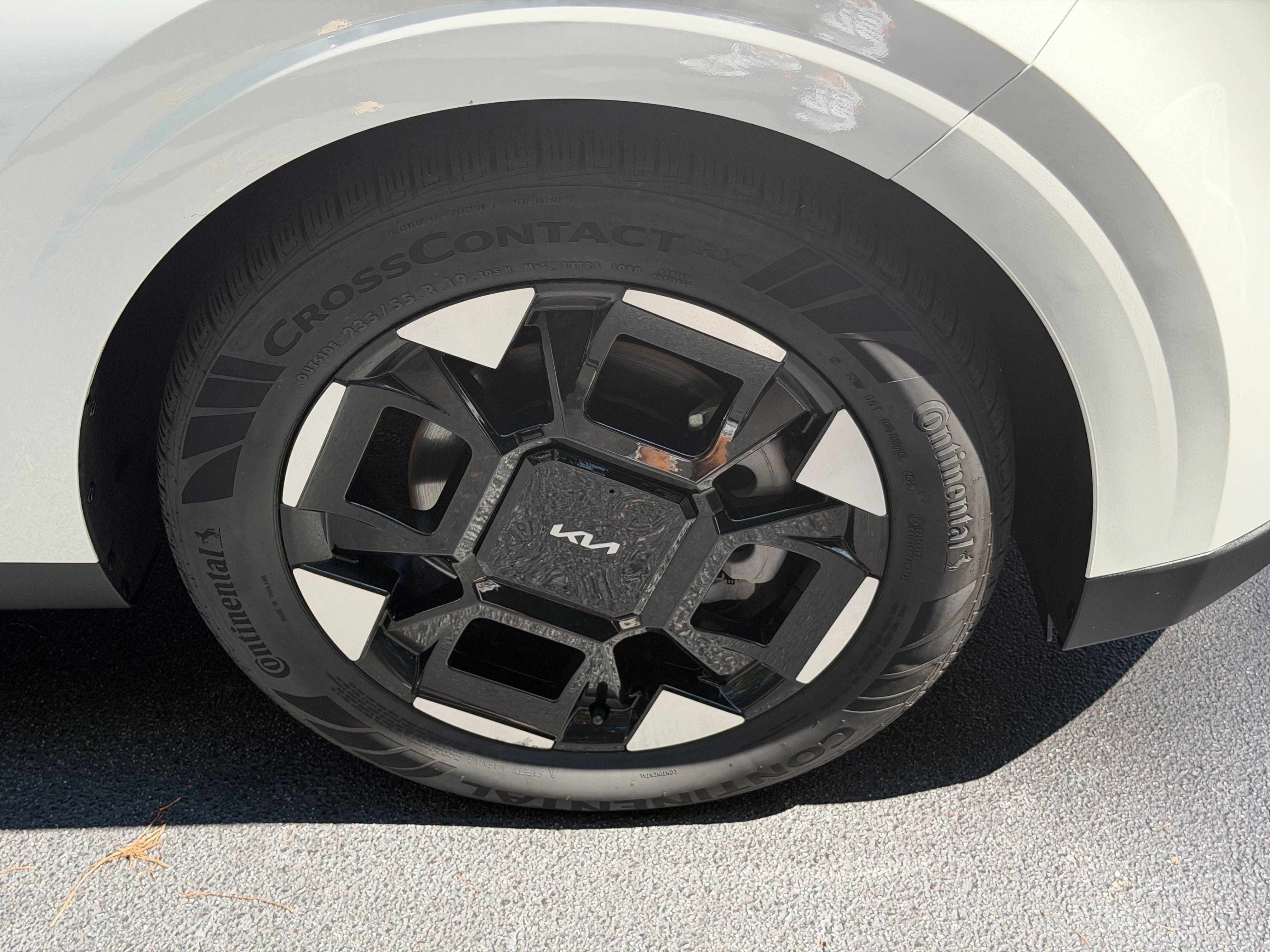 Certified 2026 Kia Carnival EX FWD image 12
