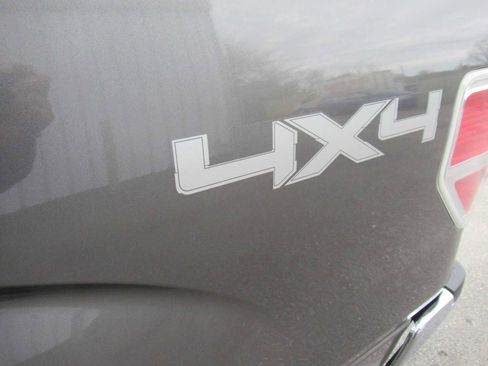Used 2011 Ford F150 XLT w/ XLT Chrome Pkg image 13
