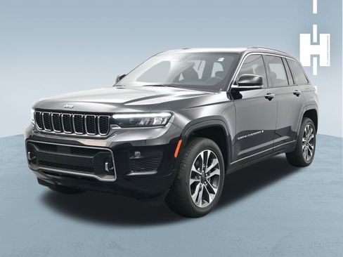Used 2023 Jeep Grand Cherokee Overland image 1