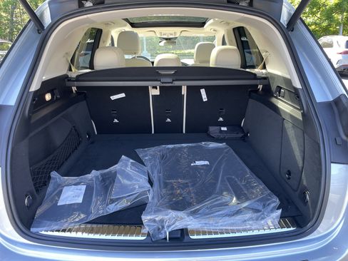 New 2026 Mercedes-Benz GLE 350 4MATIC image 9