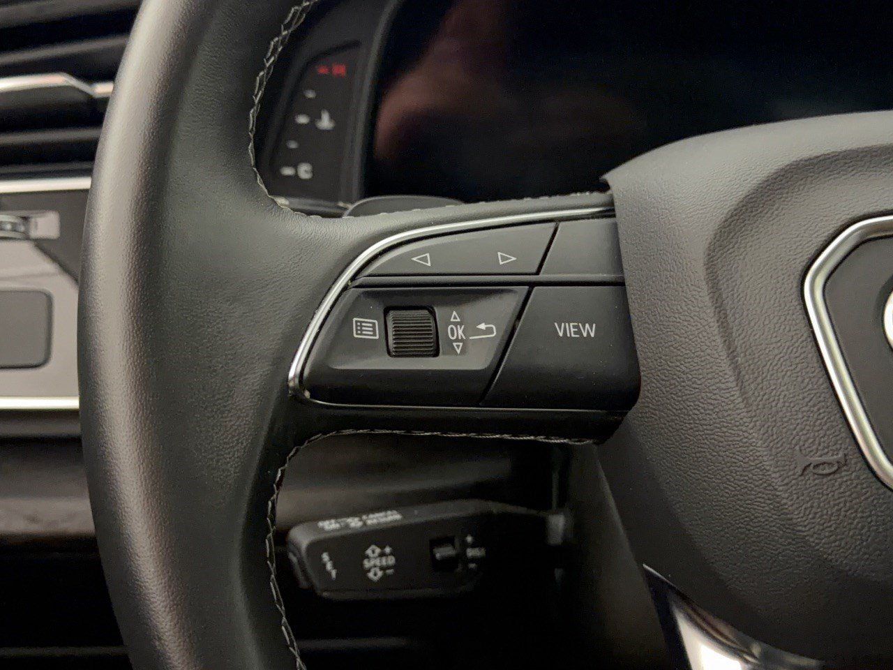 Used 2023 Audi Q8 Premium Plus AWD/4WD image 10