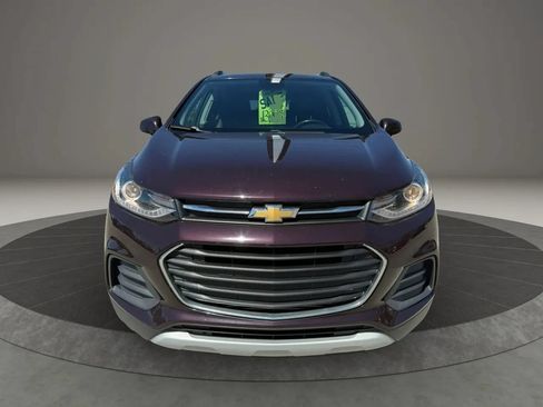 Used 2022 Chevrolet Trax LT w/ Driver Confidence Package AWD/4WD image 2