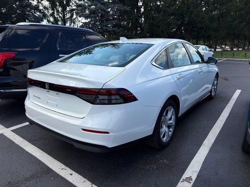 Used 2023 Honda Accord LX image 3