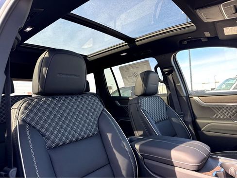 New 2026 GMC Acadia Denali w/ Super Cruise Package image 5