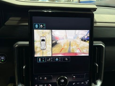 Used 2024 GMC Acadia Elevation image 24