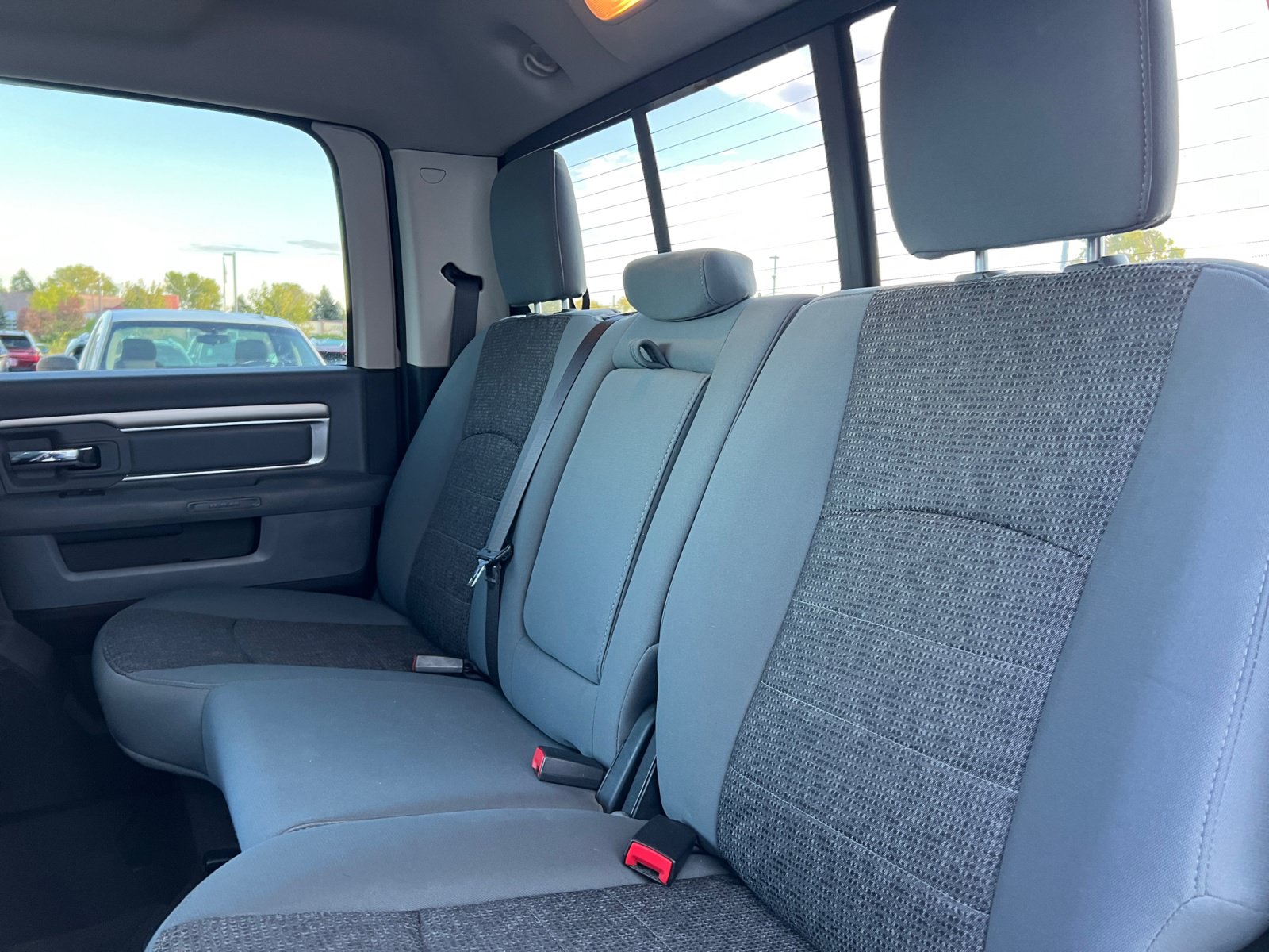 Used 2017 RAM 2500 SLT AWD/4WD image 17