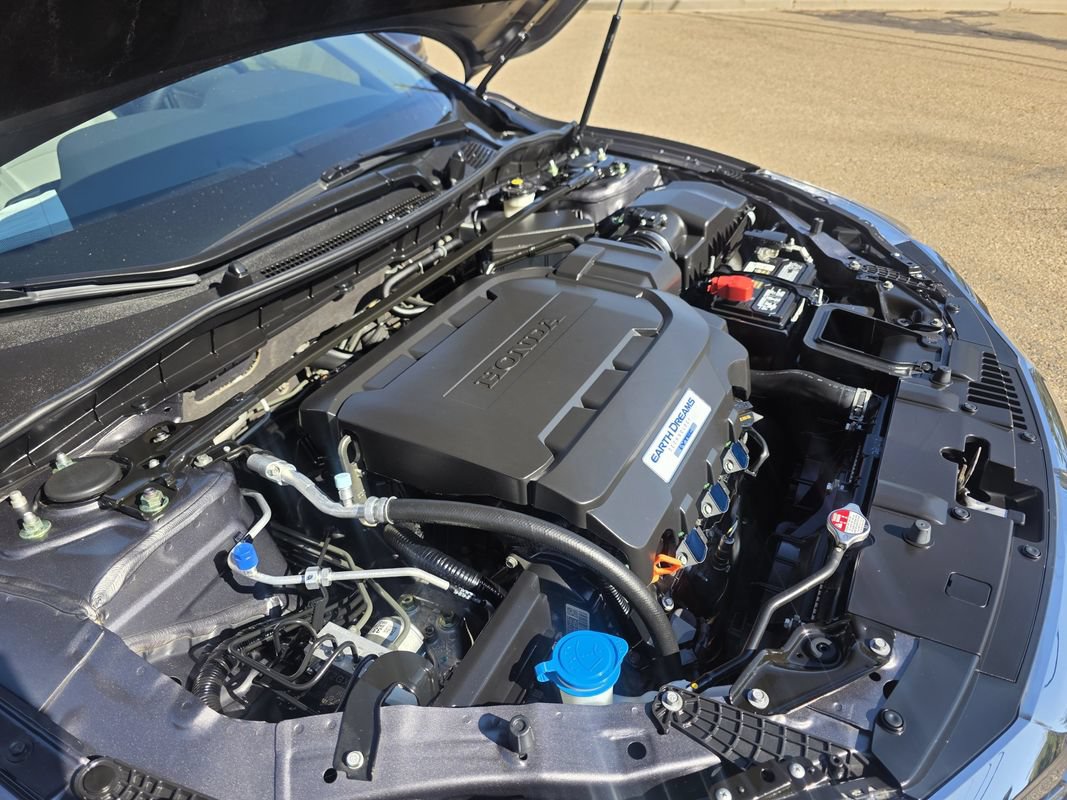 Used 2017 Honda Accord EX-L image 31