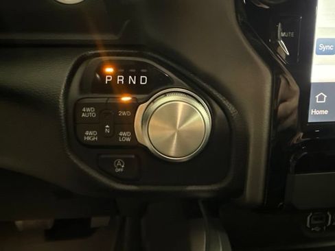 Used 2023 RAM 1500 Laramie AWD/4WD image 32