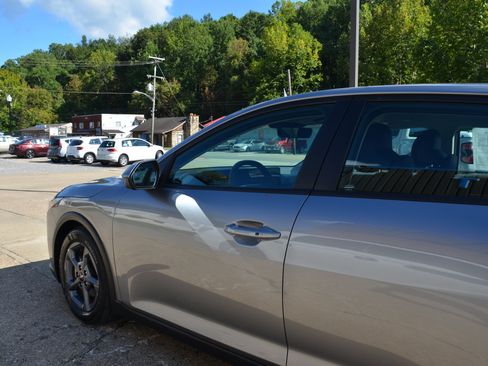 Used 2025 Kia K4 FWD image 21