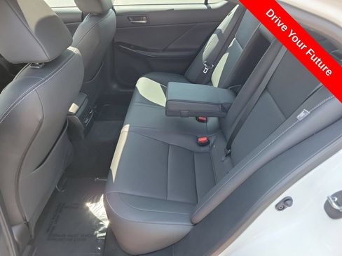 Used 2024 Lexus IS 350 F Sport RWD image 27