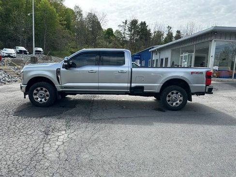 Used 2024 Ford F350 Lariat w/ Lariat Ultimate Package AWD/4WD image 4