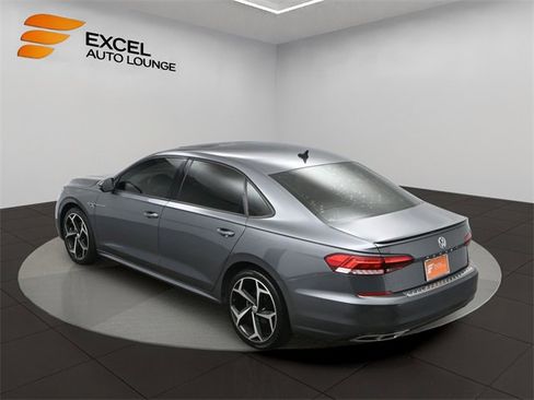 Used 2021 Volkswagen Passat 2.0T R-Line image 43