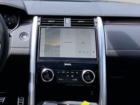 New 2026 Land Rover Discovery Dynamic SE AWD/4WD image 7