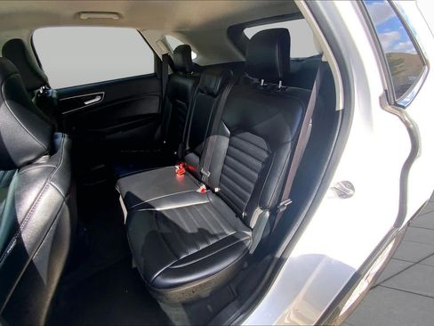 Used 2022 Ford Edge SEL AWD/4WD image 21