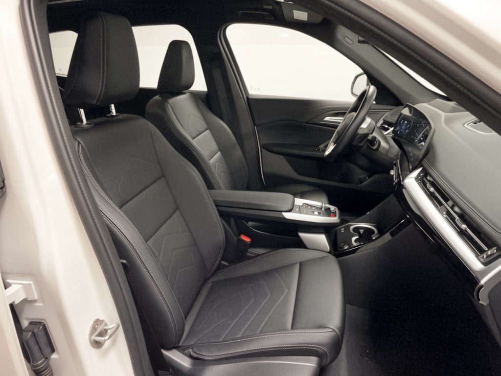 Certified 2026 BMW X1 xDrive28i AWD/4WD image 30