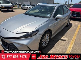 Used 2025 Toyota Camry LE FWD video 1