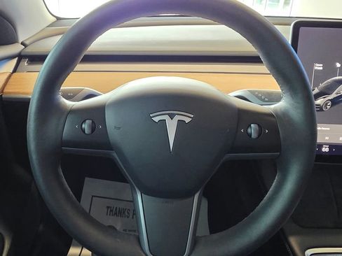 Used 2021 Tesla Model 3 Standard Range Plus image 28