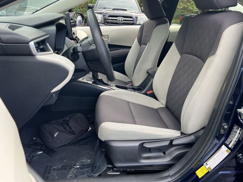 Used 2024 Toyota Corolla LE FWD image 12