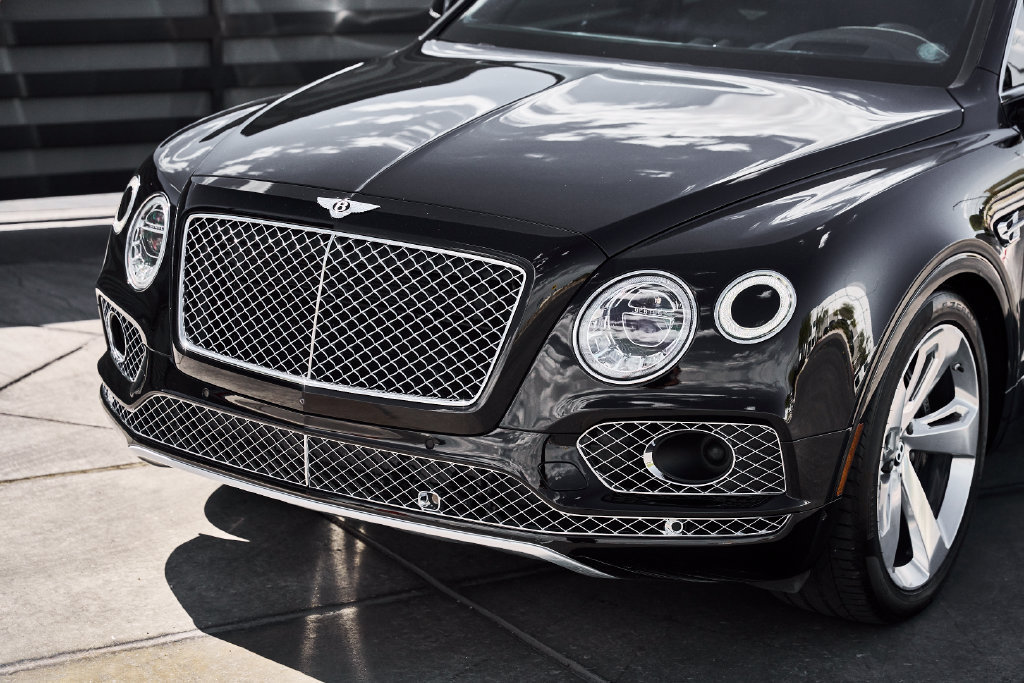 Used 2017 Bentley Bentayga AWD/4WD image 6