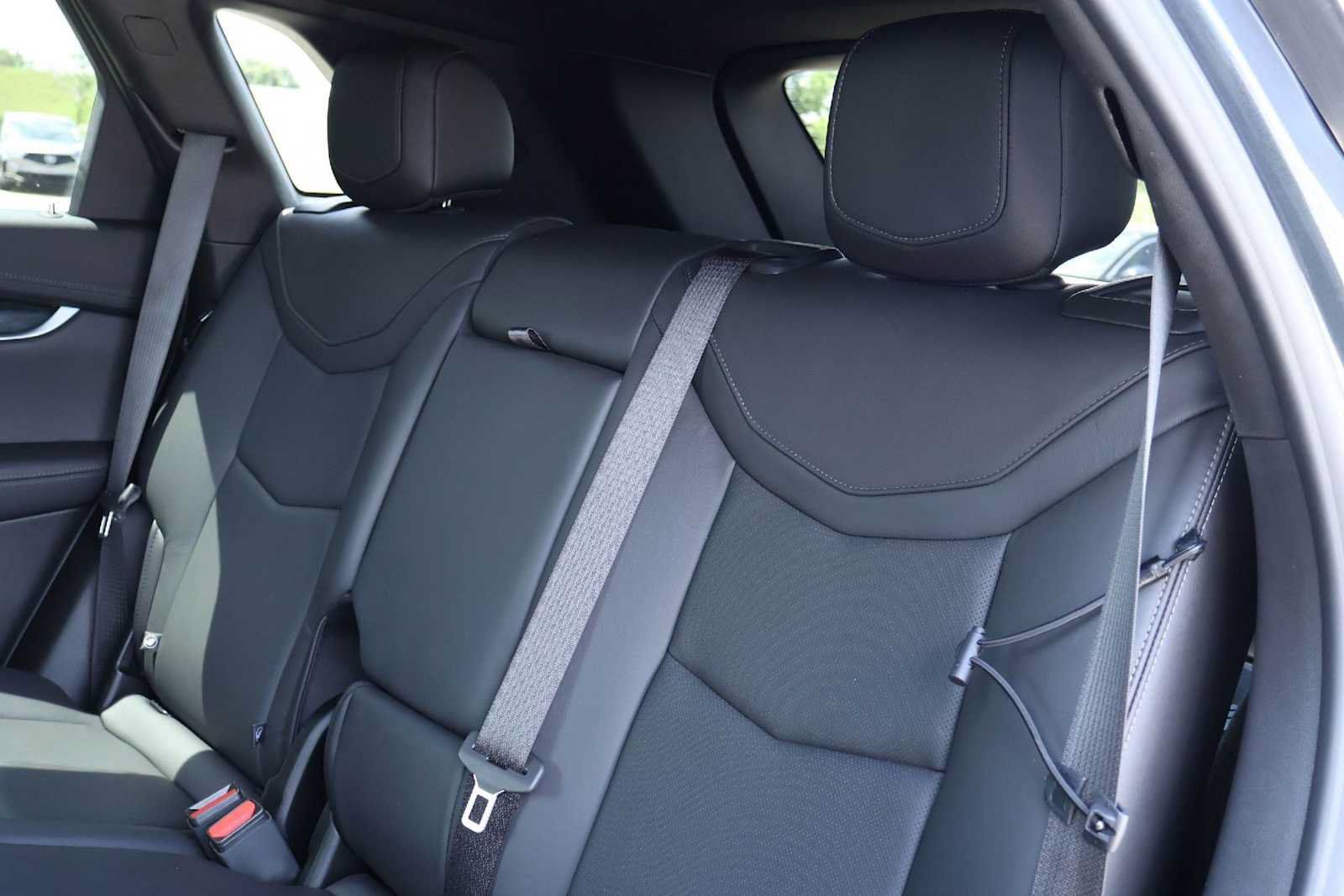 Used 2020 Cadillac XT5 Premium Luxury FWD image 13