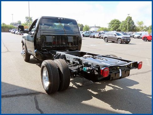 New 2025 RAM 3500 Tradesman image 5