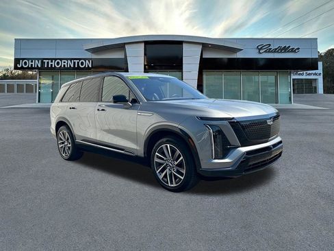 New 2026 Cadillac Vistiq Sport w/ LPO, Floor Liner Package AWD/4WD image 3