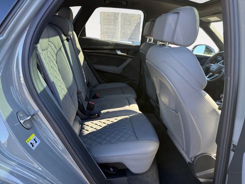 Used 2022 Audi SQ5 Premium Plus image 18