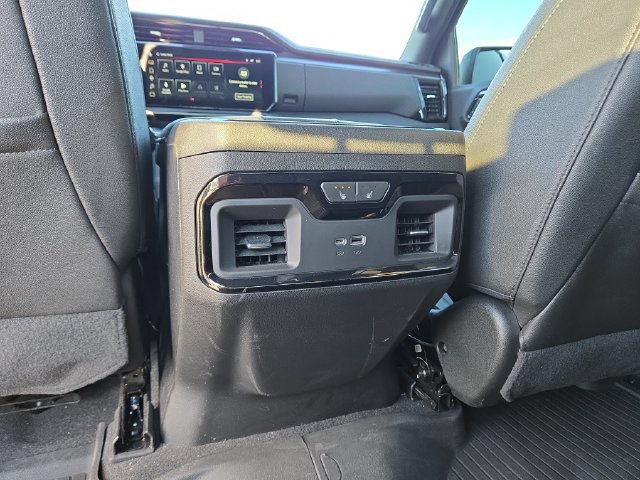 Used 2022 GMC Sierra 1500 AT4 w/ AT4 Premium Package AWD/4WD image 35