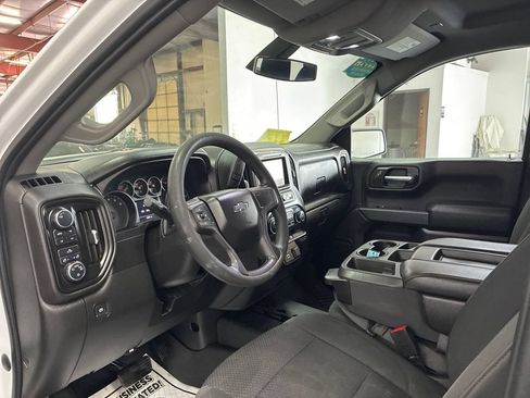Used 2020 Chevrolet Silverado 1500 Custom Trail Boss AWD/4WD image 7