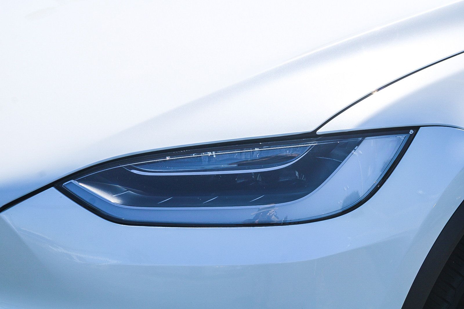 Used 2023 Tesla Model X AWD/4WD image 5