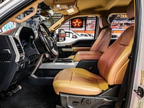 Used 2022 Ford F250 Lariat w/ Lariat Value Package image 6